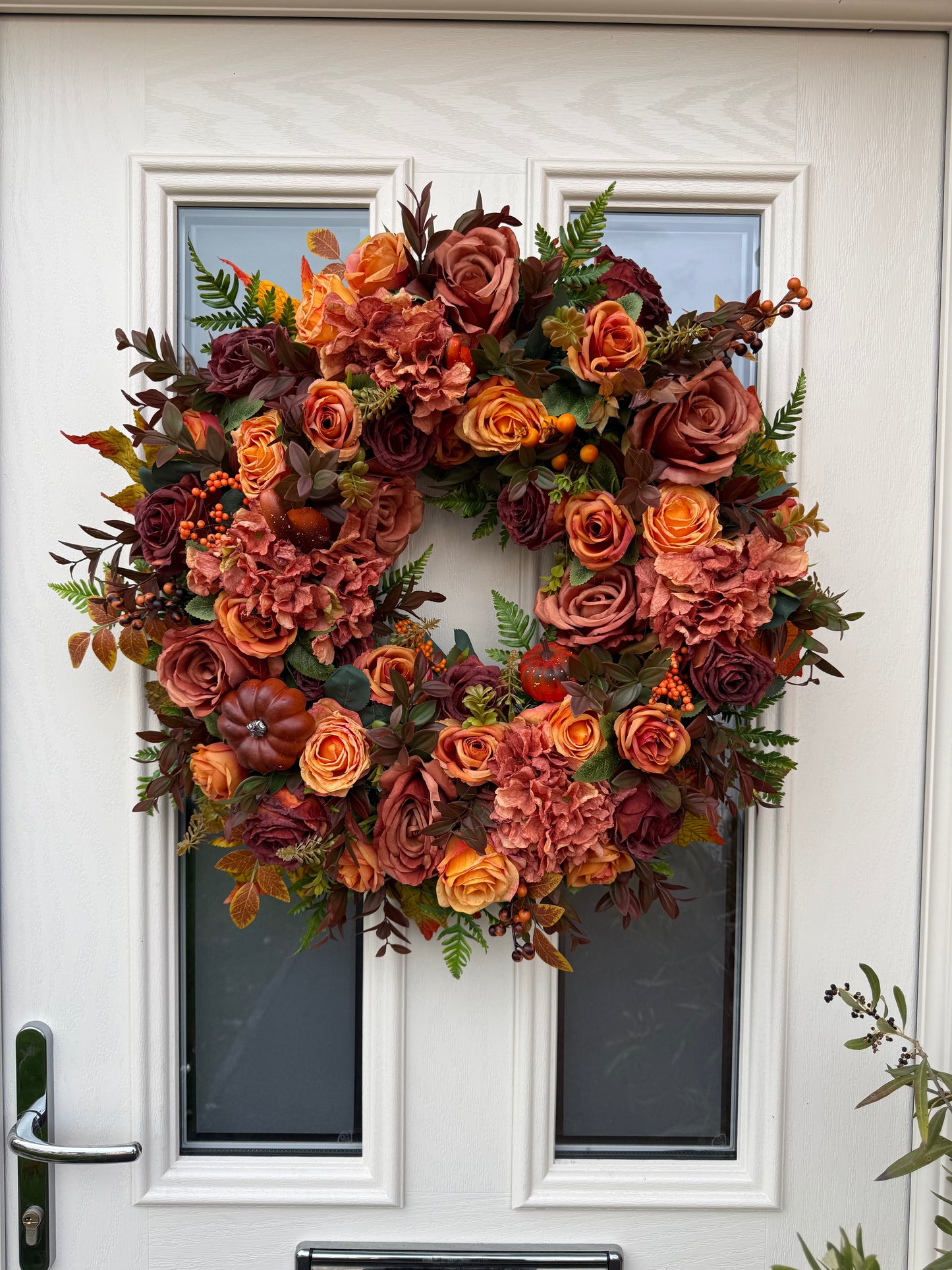 Autumn rose wreath