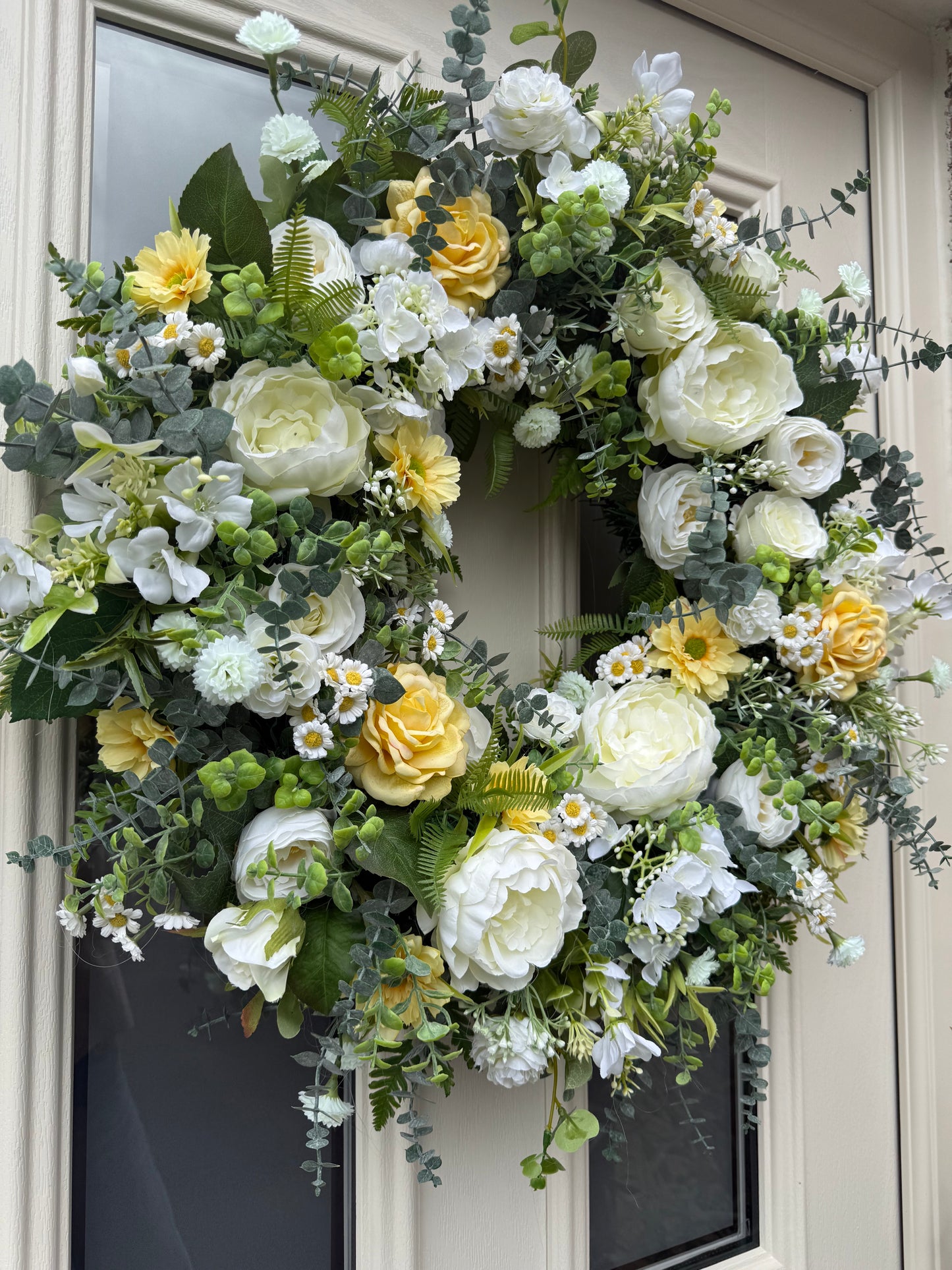 Lemon rose and daisy wreath (ready to send)