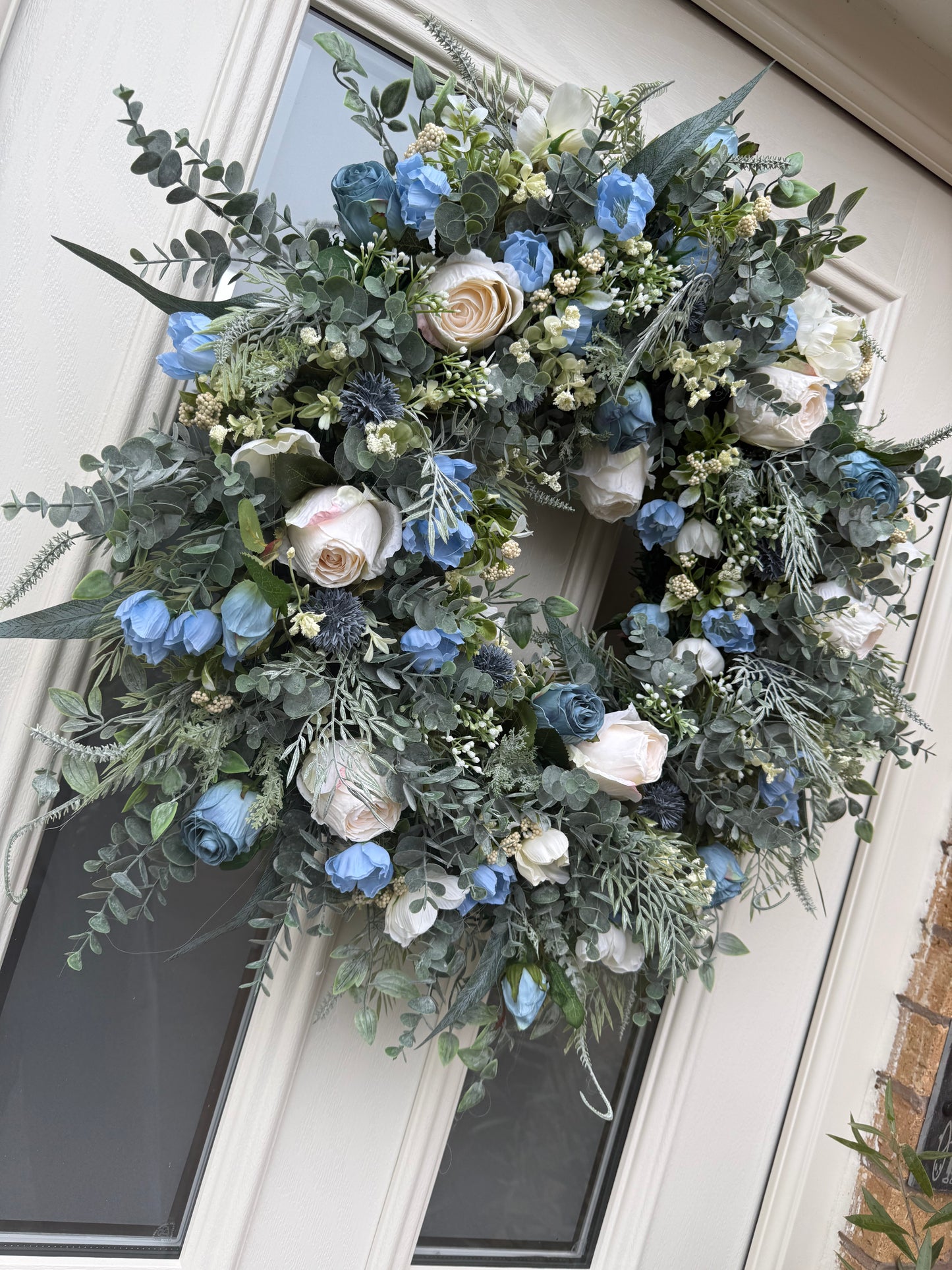 Cottage blue wreath (ready to send)