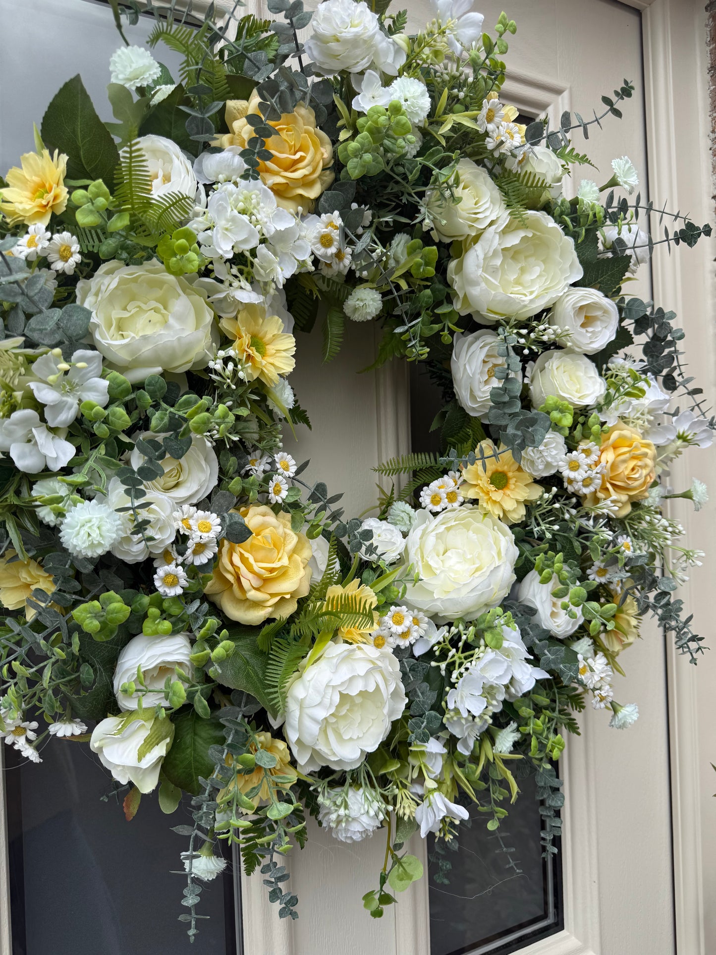 Lemon rose and daisy wreath (ready to send)
