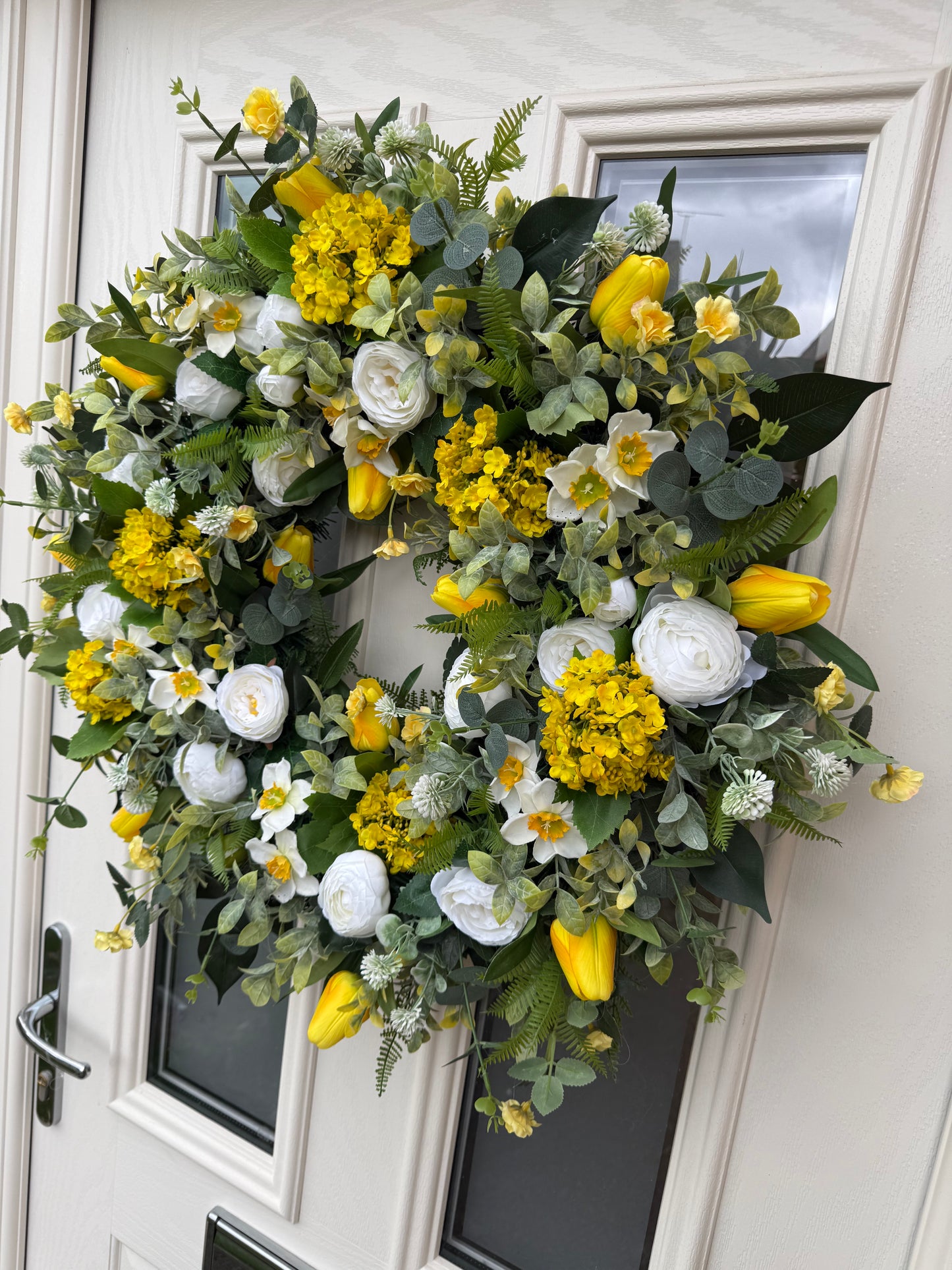 Hello spring wreath (ready to send)