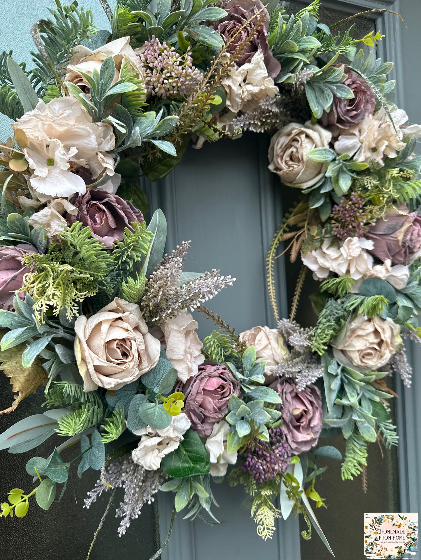 Dry look lilac rose wreath