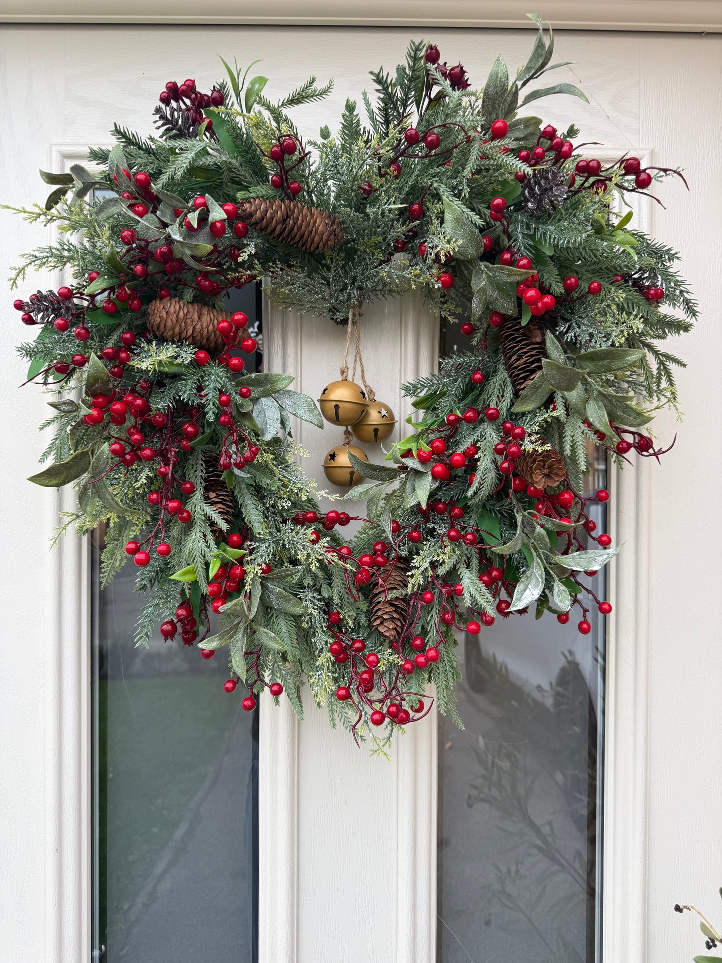 Christmas berry heart wreath (made to order)