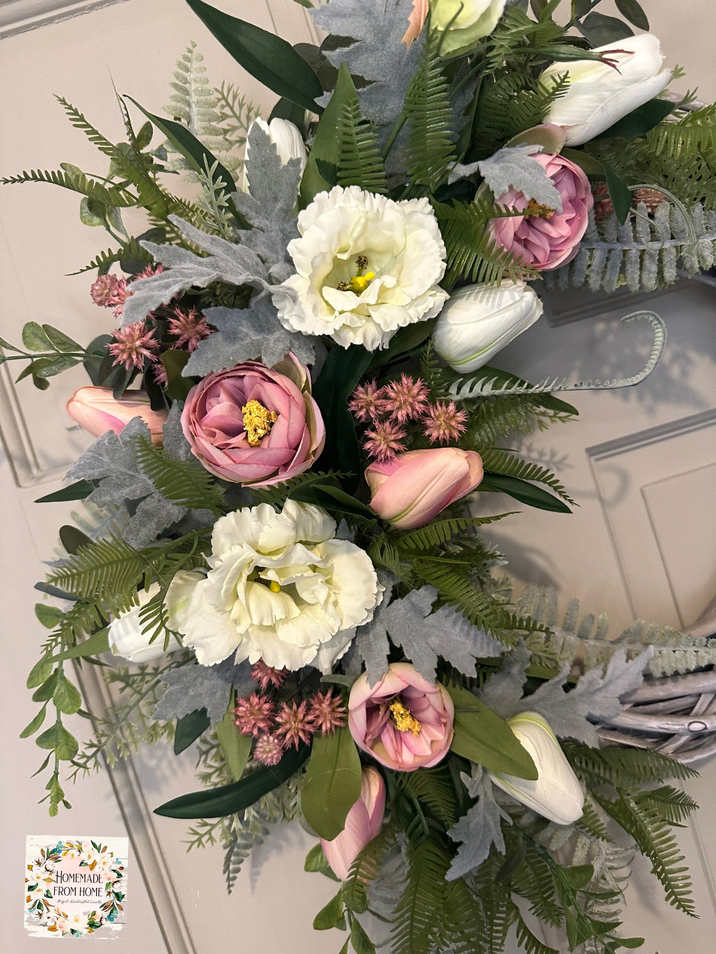 Tintagel rose & lisianthus signature wreath