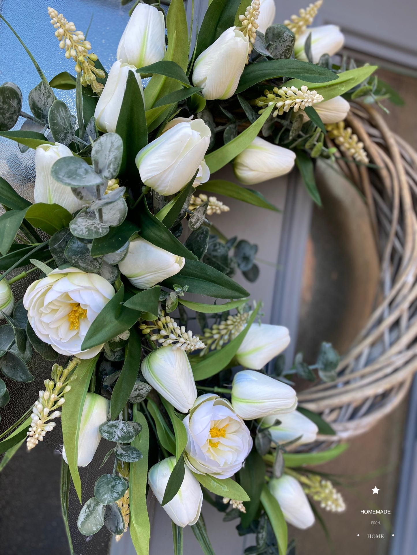 Ivory Tulip and muscari wicker wreath