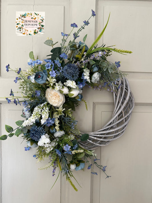 Ranunculus and forget me not wreath